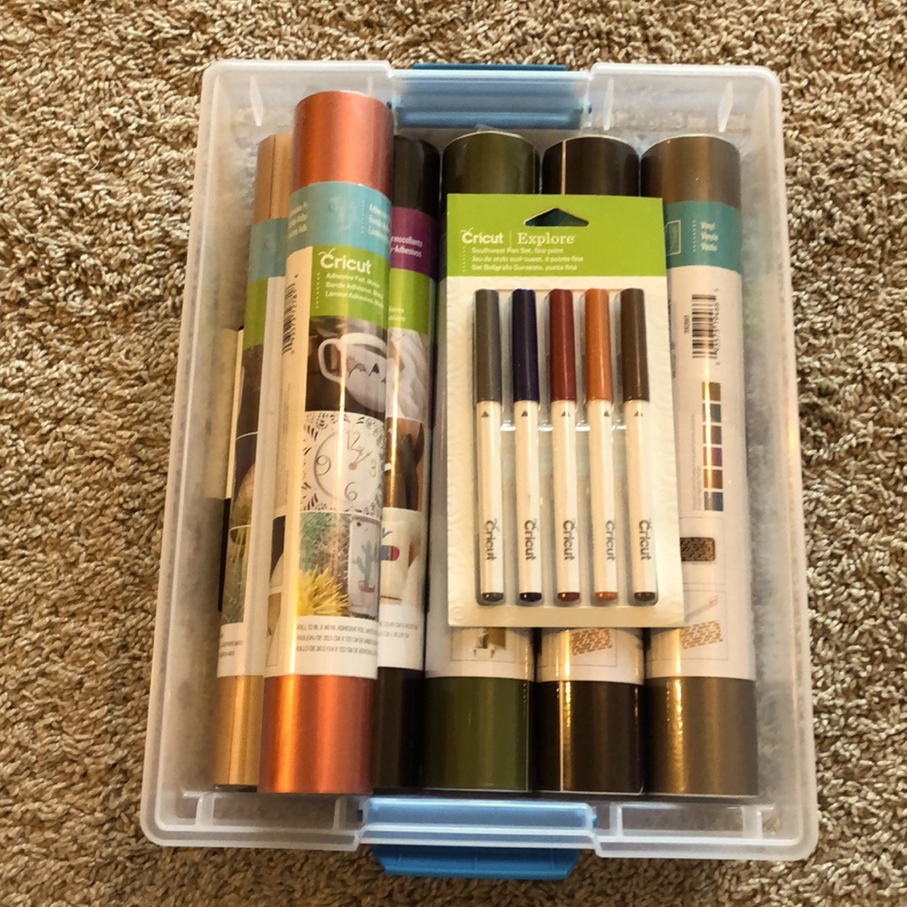 Cricut lot- brand new!
